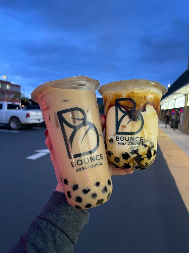 Original Milk Tea and Frozen Flan from Bounce Boba Lounge